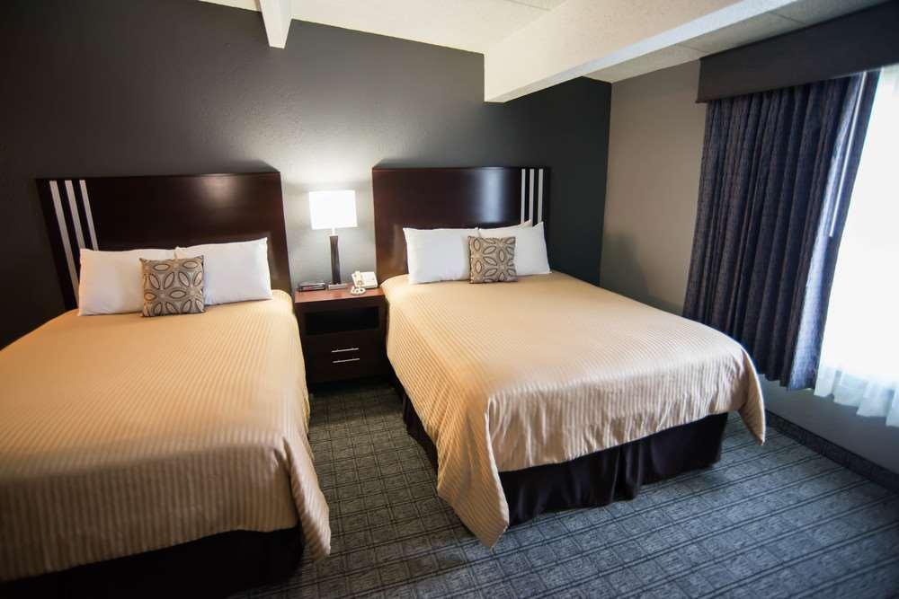 Eastland Suites Hotel & Confer Urbana Room photo